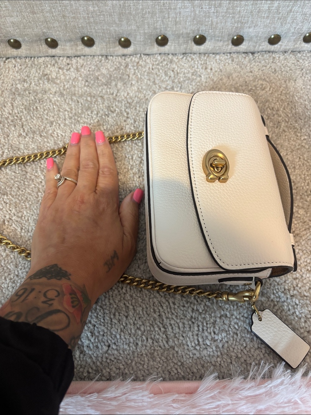 Coach chalk crossbody (mini bag) - Picture 5 of 9